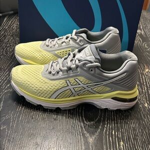 ASICS Lime and Gray GT-2000 6 Running Sneakers Size 7 NIB